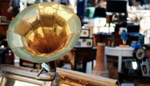 Limitazioni al traffico nell’area di via Roma per “Viaromantiquaria”