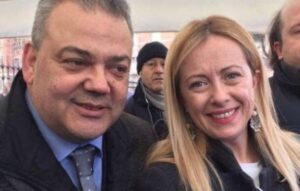 Giorgia Meloni, presidio a Bibbiano ma a Piacenza contro la ‘ndrangheta non s’è vista