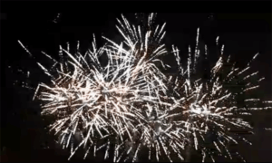 Chiusa la Festa del Partito Democratico di Villalunga col consueto spettacolo pirotecnico. Il video