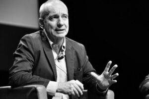 Un Grande Lebowski in Romagna. Il lato oscuro della California italiana raccontato da Enrico Franceschini. A Correggio il 30 settembre