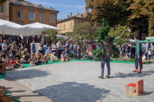 Restituita a Reggio Emilia piazza Roversoi(già piazza del Cristo)