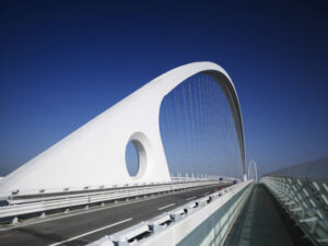 Reggio Emilia, attuato monitoraggio dei cavi dei tre ponti di Calatrava