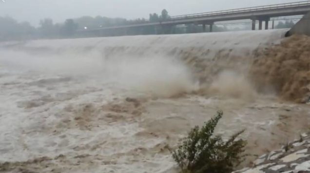 Maltempo. Allerta arancione anche domenica, solo per la pianura bolognese, modenese e reggiana, dove è previsto il passaggio delle piene del Secchia, del Reno e dei suoi affluenti