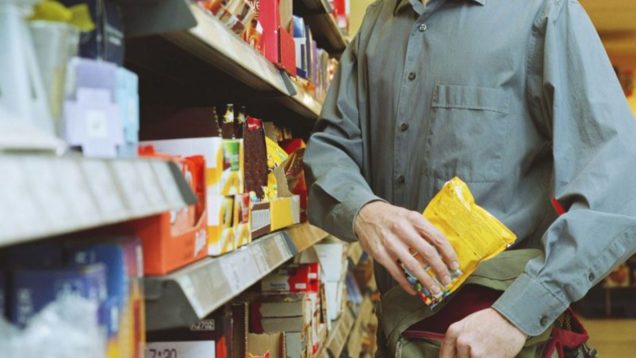 rubare-supermercato-reggio-emilia furto-supermercato