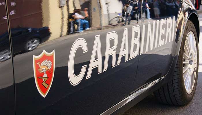 Sesso troppo rumoroso, arrivano i Carabinieri