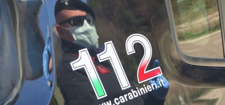 Violenze e offese alla moglie anche davanti ai figli: arrestato