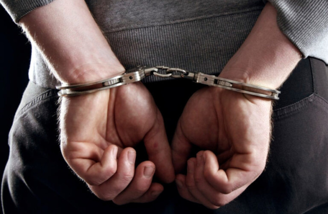 Castellarano 34 Arresto