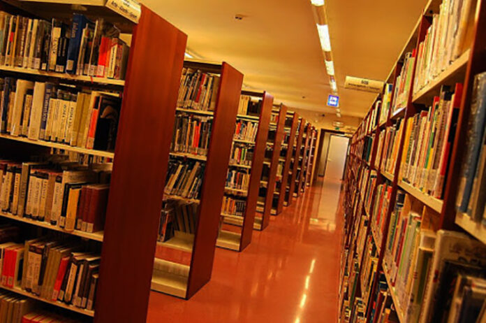 Correggio 08 Biblioteca Giulio Einaudi