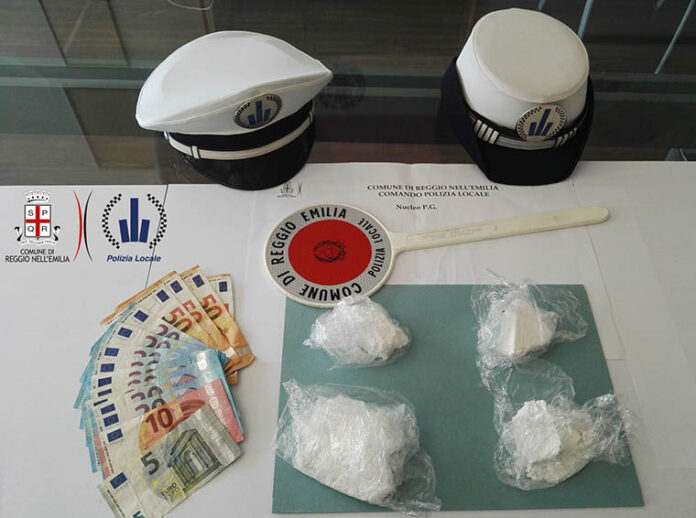Reggio Emilia 324 Cocaina recuperata