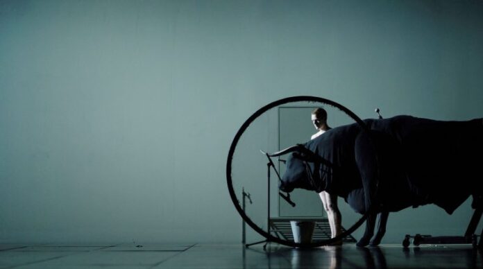 Teatro Valli 2021-2022 - 01 - Dimitri Papaioannou