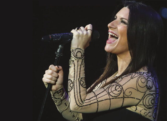 Laura Pausini 2022 - 01 Michele Monini