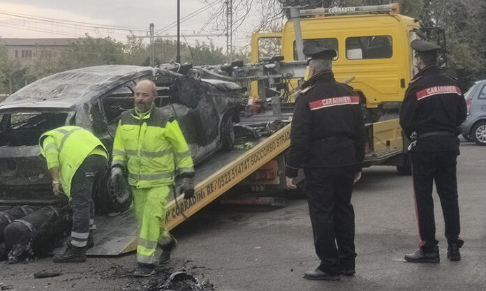 Scandiano 193 Auto incendiata
