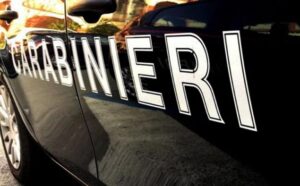 Fuga di gas, case evacuate, strada chiusa dai Carabinieri. Nessun ferito