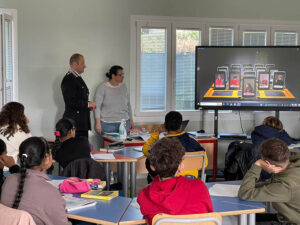 Carabinieri “insegnanti” alla Scuola media Inferiore di Luzzara per una cultura di legalità