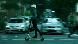 Sicurezza stradale: alcolock contro la guida in stato di ebbrezza, casco, targa e assicurazione per i monopattini