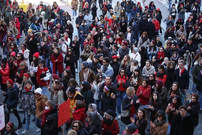Reggio Emilia 583 25 novembre NO VIOLENZA alle donne