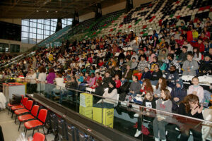 Con Edustratombola quasi mille ragazzi in festa al pala Bigi