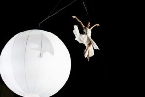 Capodanno scintillante nella piazza di Reggio Emilia