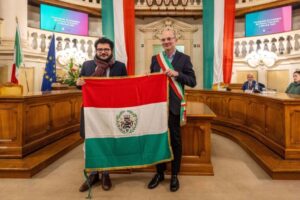 Reggio Emilia consegna il Primo Tricolore, massimo riconoscimento cittadino, conferito a Patrick Zaki