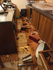 Devasta un locale in centro a Scandiano. Arrestato