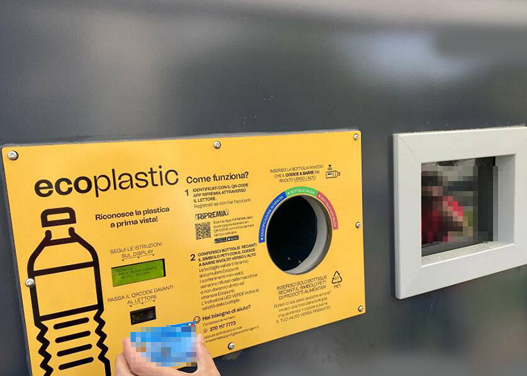 Installato il primo Ecocompattatore per bottiglie Pet