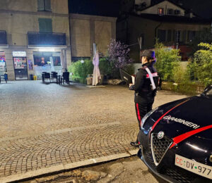 Rubava nelle sale giochi forzando le macchinette: arrestato 24enne