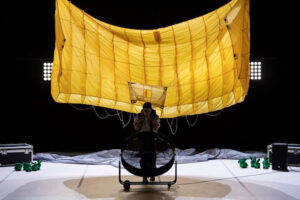 “L’Angelo della Storia”, del gruppo di ricerca “Sotterraneo” premio Ubu per il miglior spettacolo 2022