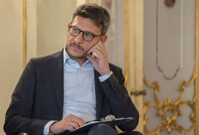 I Teatri 2024 - 12 Direttore