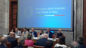 Stellantis, tavolo nazionale automotive: oggi a Roma l’incontro sugli stabilimenti Maserati di Modena e VM di Cento