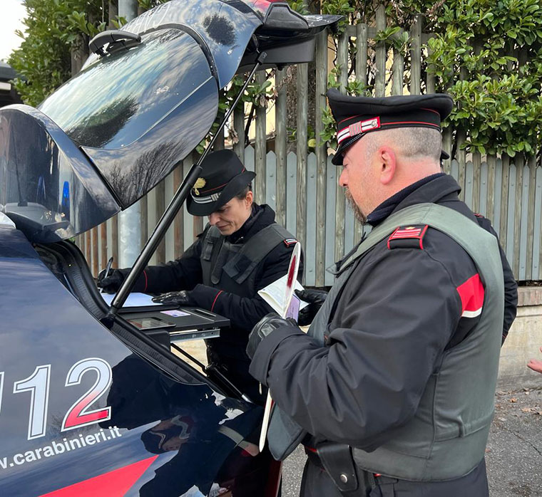 Viola gli obblighi della sorveglianza speciale e va in giro di notte: arrestato