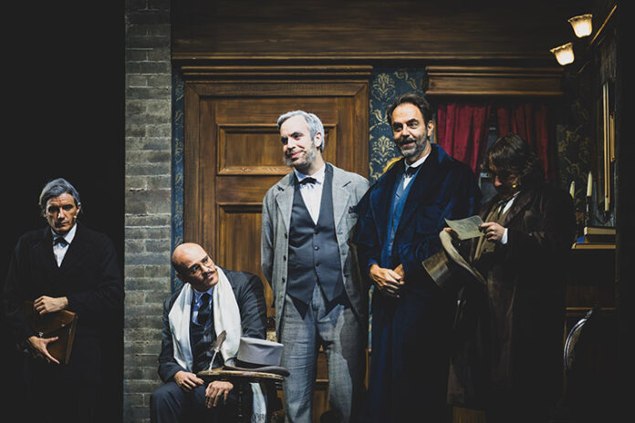 I Teatri 2024 - 2025 - 06 Sherlock Holmes (Foto di scena al Teatro Brancaccio)