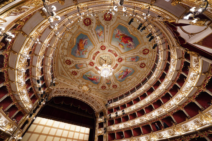 I Teatri 2025 - 03 foto Andrea Mazzoni Corso Luci
