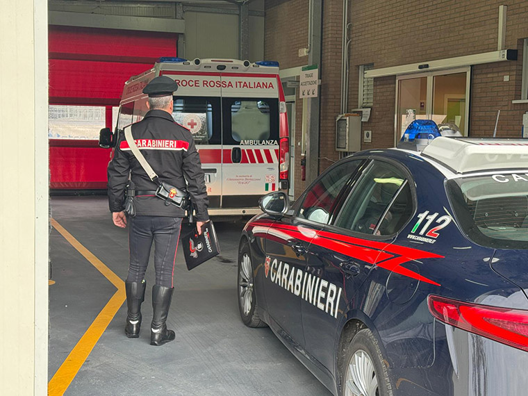 Aggredisce infermiera al pronto soccorso: una denuncia a Guastalla