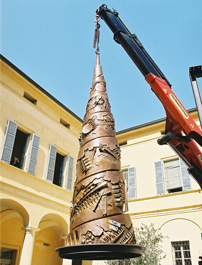 Reggio Emilia 2025 - 20 Arnaldo Pomodoro