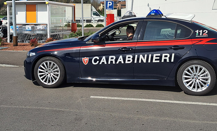 Asportati 8mila euro dalla cassaforte di un supermercato della provincia: denunciati due minori