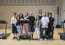 Al Festival Aperto di Reggio Emilia debutta “Ouverture”, opera per cinque cantanti e tapis-roulant