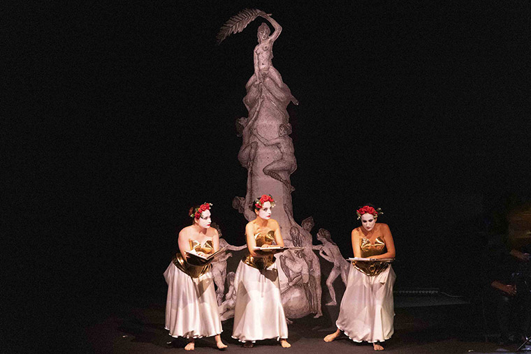 Al Festival Aperto di Reggio Emilia “Maxima Immoralia” di Orazio Sciortino