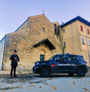 Dall’auto al bancomat: coppia di ladri identificata e denunciata dai Carabinieri