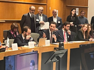 Zanni a Bruxelles con il sistema ceramico del territorio: “Dai territori un impegno concreto per la sostenibilità, ora serve un’Europa che accompagni questo percorso”