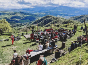 Al Podere Musiara un 25 aprile “Fuori dagli Schemi” con Montagna Antifascista